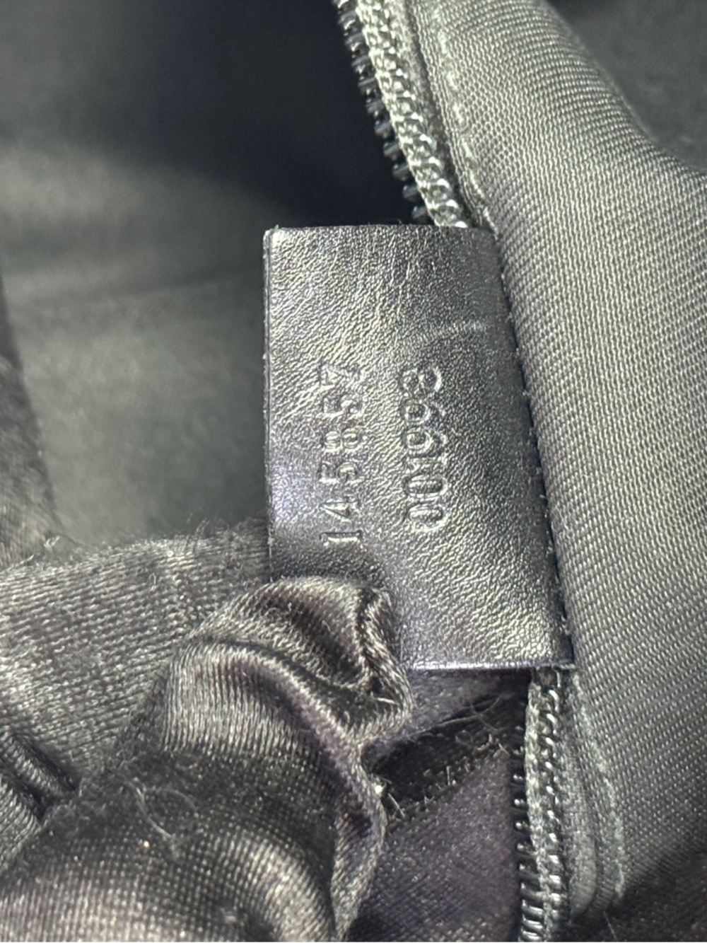 Gucci Black GG Canvas Messenger Bag with Adjustable Strap - Picture 13 of 16